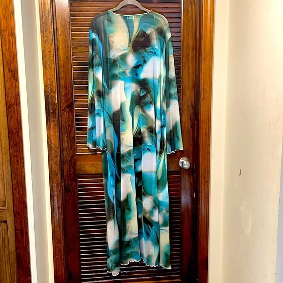 PrettyLittleThing Long Green Semi Sheer Mesh Kimono - Picture 10 of 10